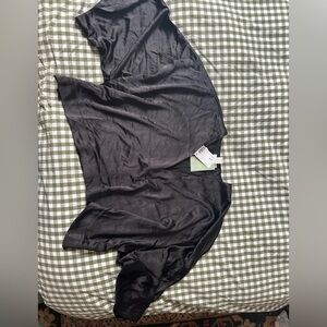 NWT - H&M cropped satin shirt